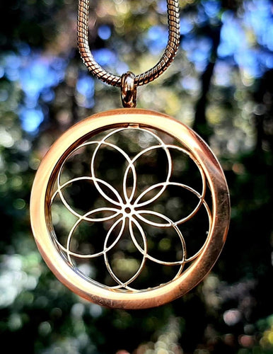 New 7-Petaled Lotus (Seed Of Life) 18k Gold Plated Pendant!